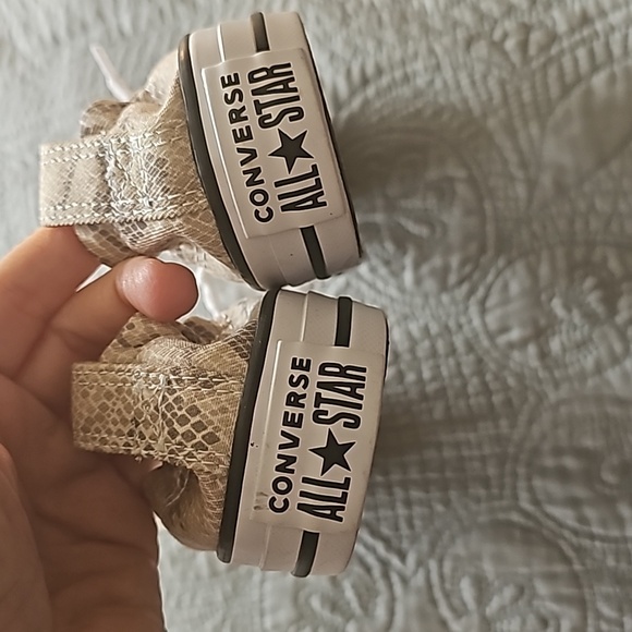 NEW Converse women's Chuck Taylor All Star Shoreline Slip-ons Low Top Sneaker 7 - Picture 4 of 5